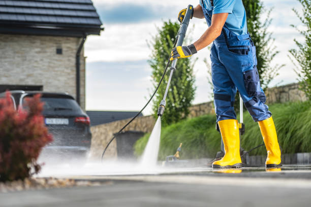 Why Choose Our Certified Pressure Washing Experts for Your Project Needs in Del Rey Oaks, CA?